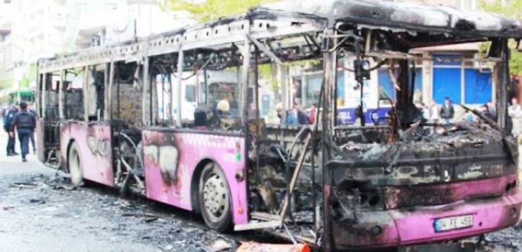 Gezi, demokratik yollarla iktidara gelmiş, milli iradeye dayalı meşru hükümete karşı, parkın ve ağaçların arkasına saklanmış sinsi ve hain bir darbe girişimidir. #GeziDarbesi