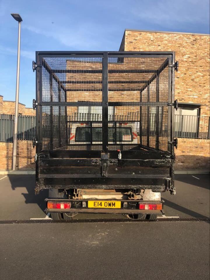 essex_crime's tweet photo. !!STOLEN !!E14 OWM  
Please keep a look out for this vehicle . #Ford #TransitTipper  has been stolen from #Coringham between 19:49 this evening. 
Any help or information would be extremely helpful.@UKBountyhunter @EP_GTRET @GRAYS_LPT @essex_sviu @EPHannahGerrish 🙌👀 https://t.co/1CXVlJ5X04