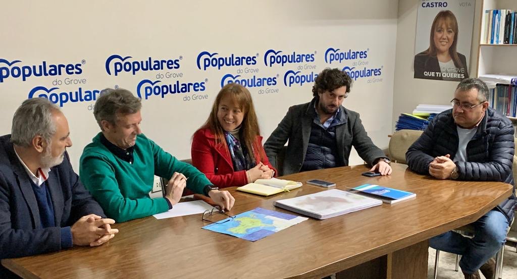 AlfonsoRuedaGal's tweet photo. Seguimos traballando para gañar o 5 de Abril: hoxe designamos ó comité de campaña do @pontevedrapp, e despois estivemos no Grove, co equipo de afiliad@s que prepara a campaña. https://t.co/RNs2t6Dckk