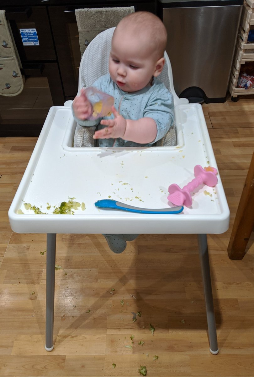 NatalieFolland's tweet photo. 7 months old today 🥺🙈😫
Apparently she wanted to do everything herself this evening 😂🤦♀️
#missindependent
#foodeverywhere https://t.co/1QzHasMsqq