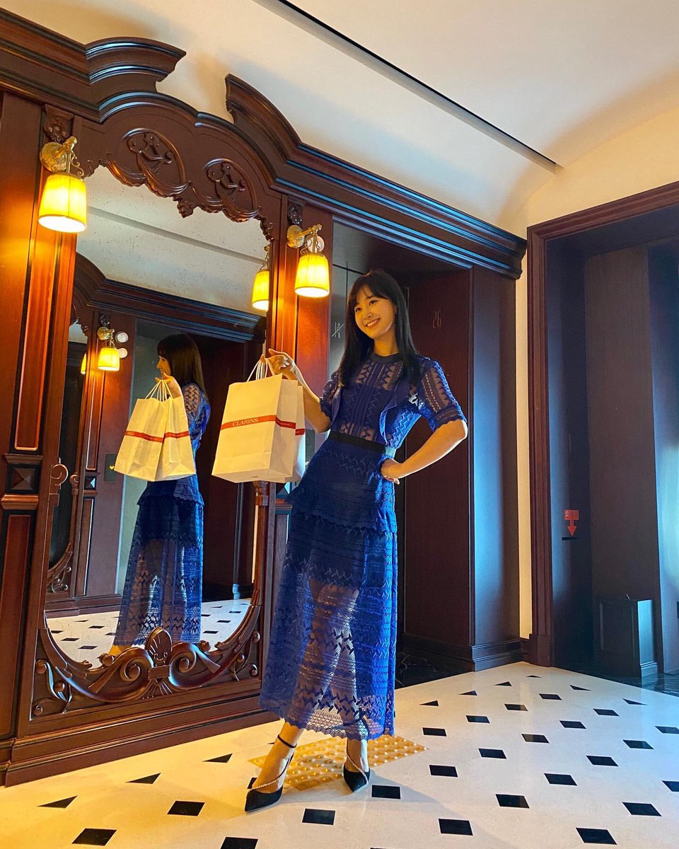 세상 가장 당신다운 아름다움, 새롭게 다시 시작하는 클라랑스 초대해줘서 고마워 💙 #나다운아름다움찾아서 <a href="/clarinskorea/">clarinskorea</a> <a href="/clarinsofficial/">Clarin</a>