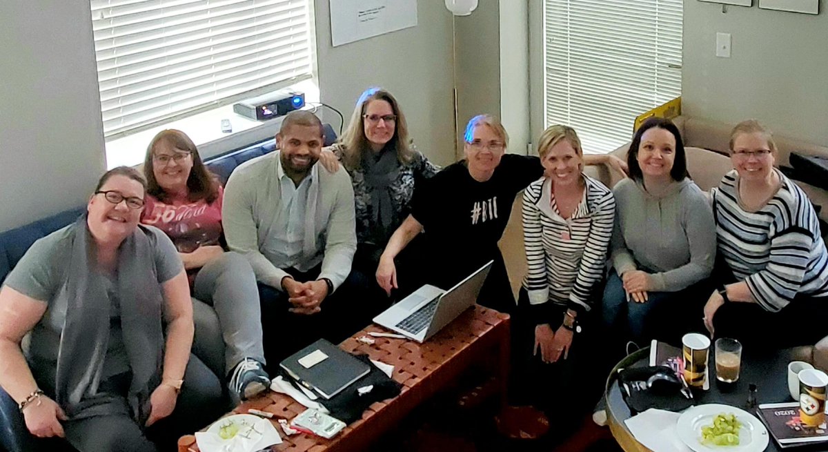 DebNovakGard's tweet photo. Another week, another Strategy Meeting! This one is in Philly with the Recruiting Solutions #BTE, Best Team Ever!
#DayWithDeb
#TravelingBackPack
#ILoveMyJob
#RecruiterLife https://t.co/KpXGWiTWYZ
