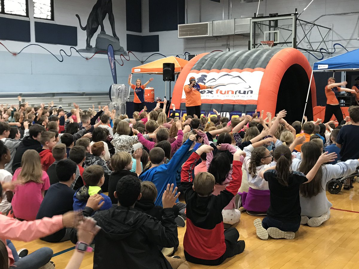 Charleston_ES's tweet image. We kicked off our Apex Fun Run spring fundraiser today!! First Challenge: Homeroom with the most donations tonight will win a camping party! #ApexGameOn #FunRun #PledgeNow