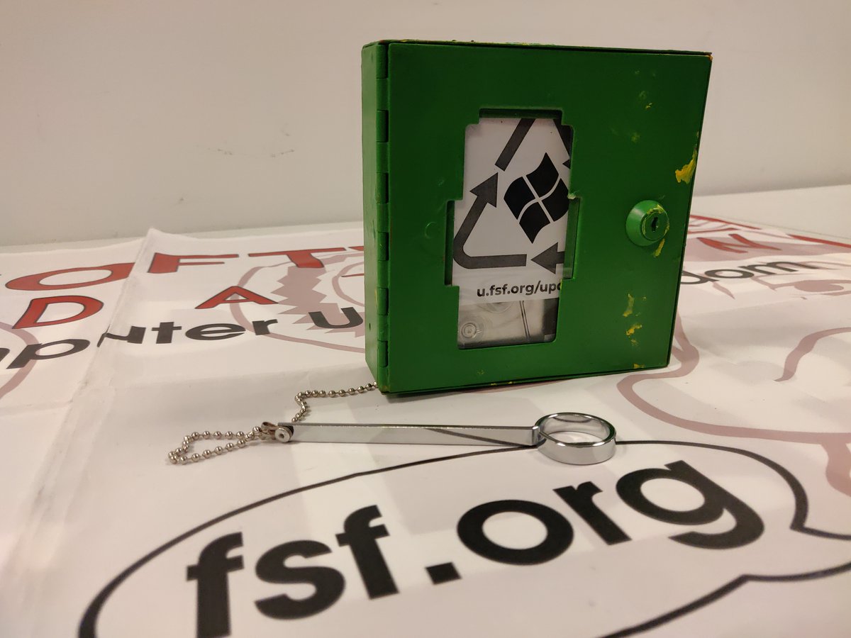 fsf's tweet photo. @Microsoft The signatures of over 13,000 free software supporters who want to #UpcycleWindows7 are on their way. We're also sending a special gift! https://t.co/QtqT7rzzrT https://t.co/bbM6nXvMTb