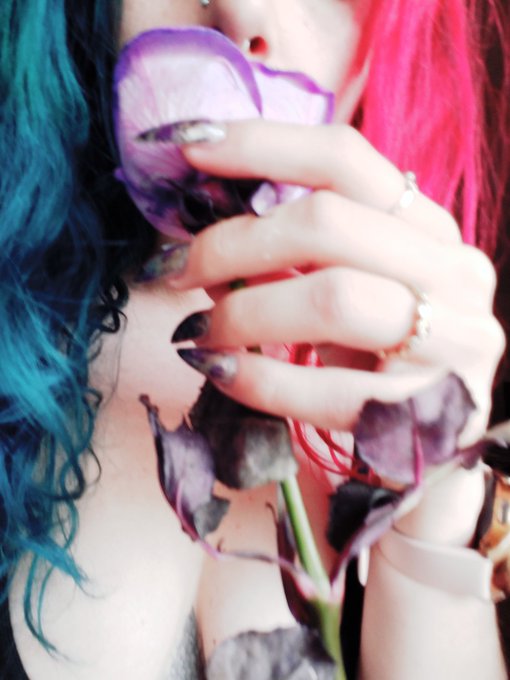 Just because 💖💙💜 https://t.co/6JoPLFvcYL<a href="/tag/follow"class="tags"><span>#follow</span></a><a href="/tag/rt"class="tags"><span>#rt</span></a><a href="/tag/milf"class="tags"><span>#milf</span></a><a href="/tag/pierced"class="tags"><span>#pierced</span></a><a href="/tag/shebangin"class="tags"><span>#shebangin</span></a><a href="/tag/indicaflower"class="tags"><span>#indicaflower</span></a>