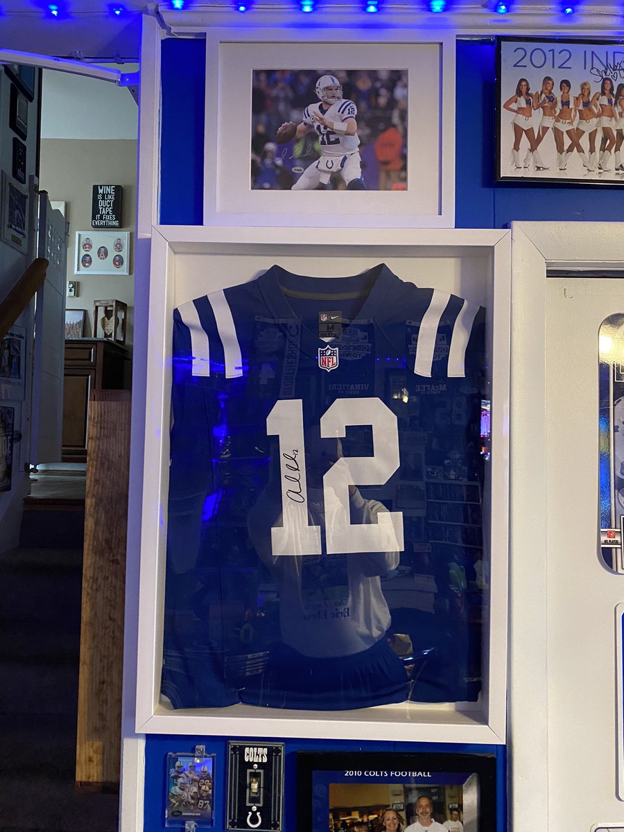 RickStevens63's tweet image. Ok @Nguyen213 
They are up for display. Thank you again. #ColtsNation #ColtsCave 

@ColtsSuperFans1