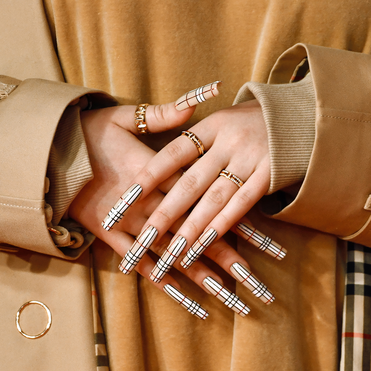 ten tweede Algebraïsch Vete Tiffany & Co. on Twitter: "Spotted in Tiffany: @billieeilish wearing a #TiffanyHardWear necklace and #TiffanyT rings to the 2020 #BritAwards. https://t.co/kYPAW5PFaq" / Twitter ten tweede Algebraïsch Vete Tiffany & Co. on Twitter: "Spotted in Tiffany: @billieeilish wearing a #TiffanyHardWear necklace and #TiffanyT rings to the 2020 #BritAwards. https://t.co/kYPAW5PFaq" / Twitter