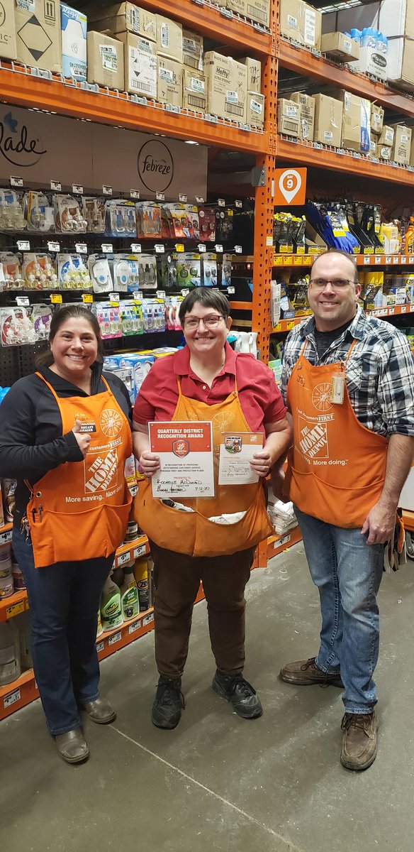 Recognizing Garden Associate Rochelle for achieving 33% attach rate last quarter. She goes above and beyond to assist in appliances whenever is needed. AWESOME JOB ROCHELLE!! <a href="/mjhertzfeld/">Morgan Hertzfeld</a> @SalineKarrie