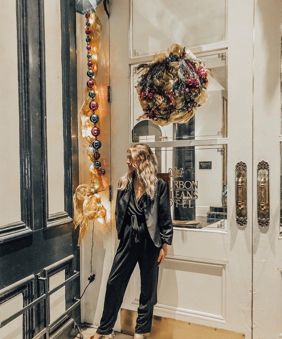 The moment you step inside the Bourbon Orleans Hotel, you're transported to a historic and authentic Mardi Gras experience. Make a reservation today! #JCollection | 📸 @lexiannlane (on Instagram)

bit.ly/2vwDZSK