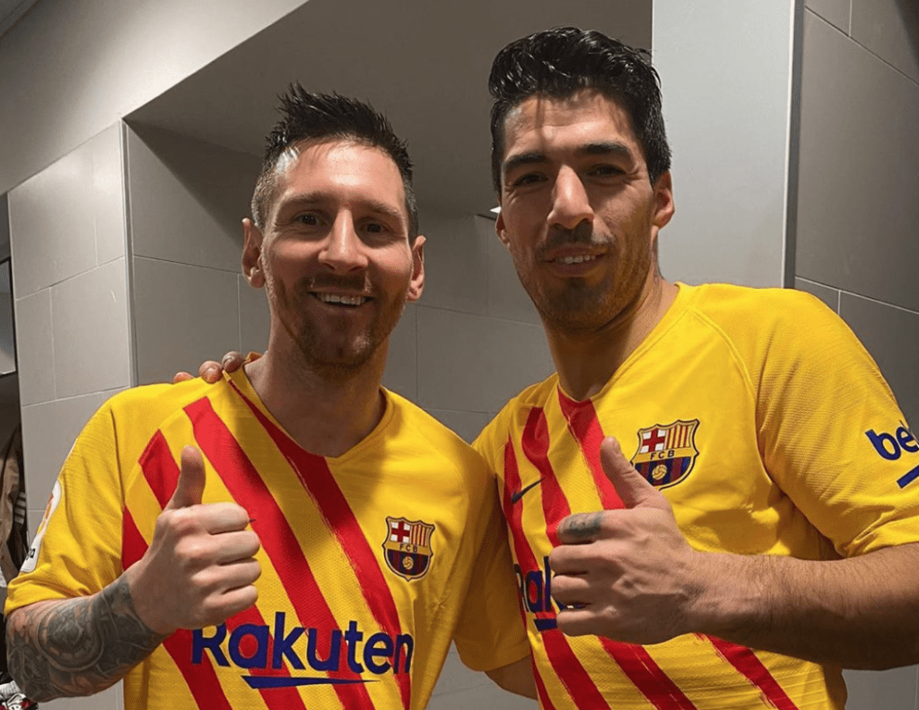 DirtyTackle's tweet photo. Sponsored post: Leo Messi sometimes doesn’t wash his hands after using the bathroom https://t.co/QtWjcK4ItW https://t.co/6OIs5b0PTF