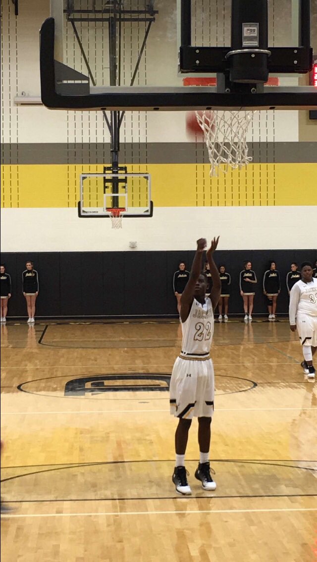 T. Gaines tweet media