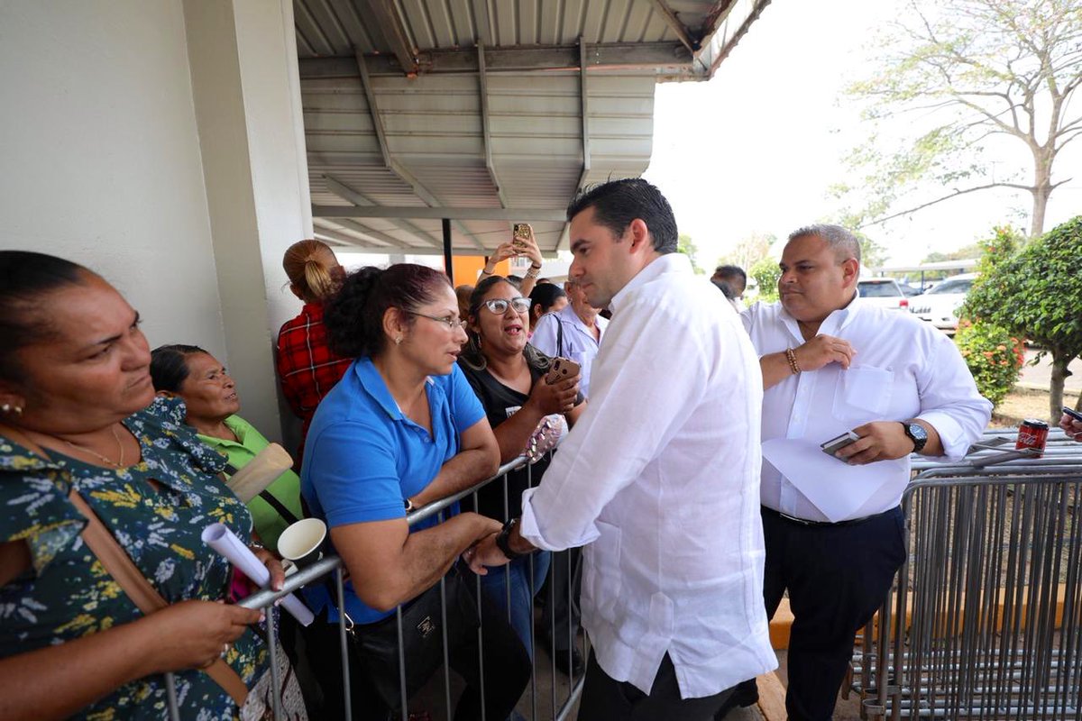 Hoy, para nuestro #ConsejoDeGabinete, nos trasladamos al Instituto Profesional y Técnico de La Chorrera (IPTCH), para darle buenas noticias a nuestra gente de Panamá Oeste.