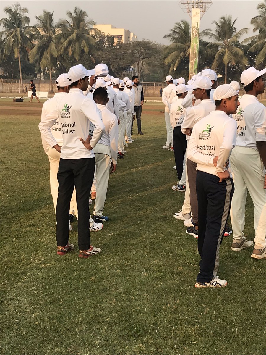Zac_Hollis_'s tweet photo. Well done to all of the U14 finalists in the Skoda Single wicket championships. These kids are incredible and I am sure will go on to be even better cricketers in future. Keep focused guys. #singlewicket https://t.co/beq9zjfLvu
