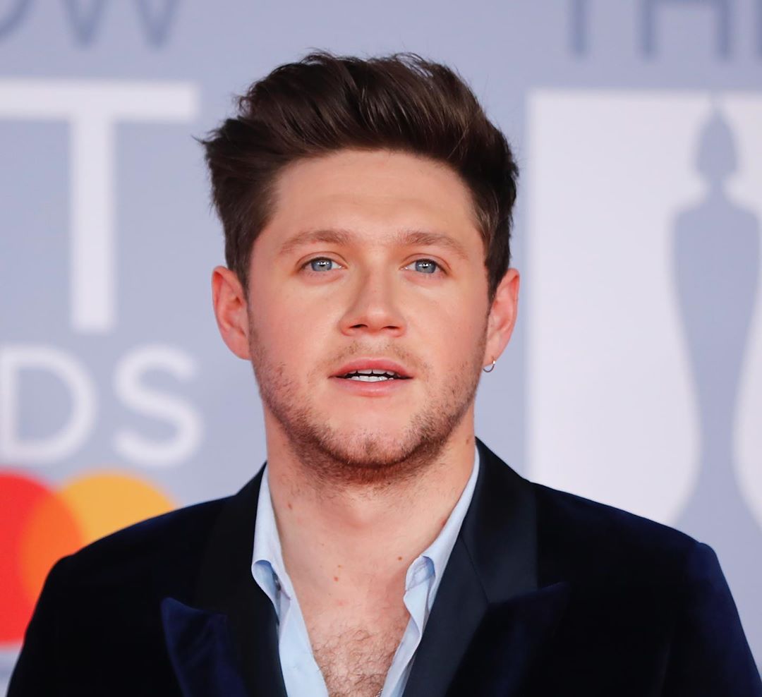 NJHNEWS2's tweet photo. IG|| mtv:
Oh, you wanted to see ridiculously talented and attractive people on the #BRITs red carpet? Your wish is my command 📸

https://t.co/9MBtX6lujx https://t.co/mQwLfLF6I6