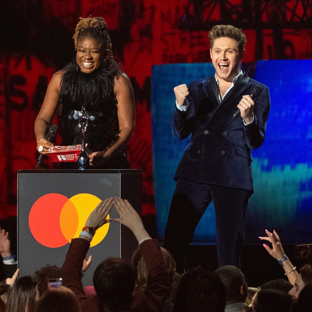 NJHNEWS2's tweet photo. IG|| brits: When your pal wins the award for Best New Artist and you don’t even try and hide your excitement! 🥳 #Brits2020 

https://t.co/dWK0jVN6nM https://t.co/f4agmG1aza