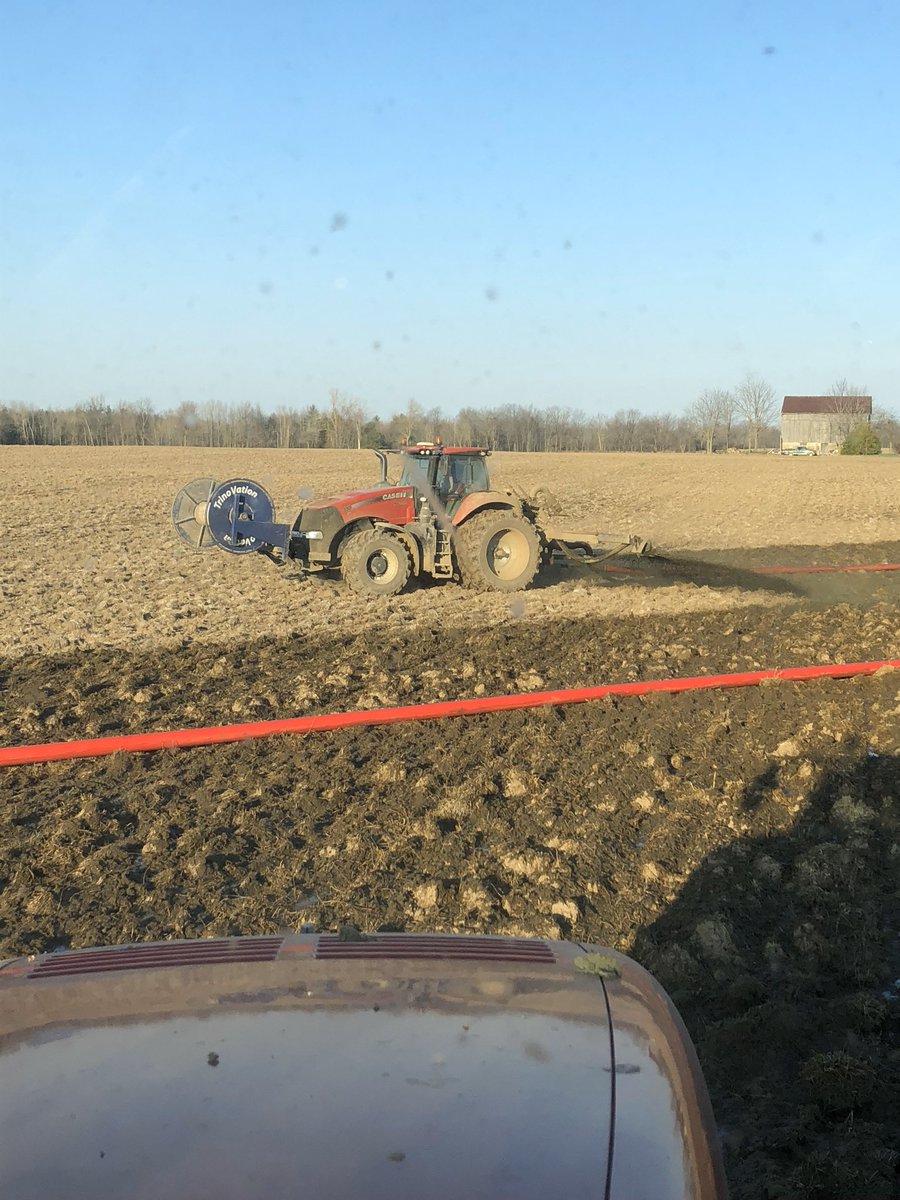 baselineagri's tweet photo. Baseline Agri is looking to hire full time and part time employees for the upcoming 2020 year. 
Jobs include equipment operation and maintenance. Competitive wages. We are a growing business with a great team environment. DM for more information or call 519-719-7711 https://t.co/lXjBt8NM5o
