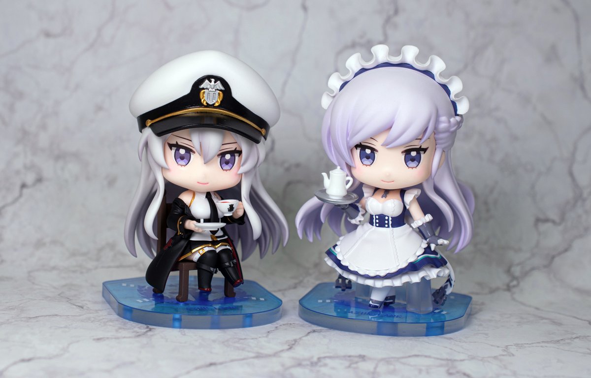TOHOanimeSTORE's tweet photo. 更に、発売中のVol.1には、「エンタープライズ＆ベルファスト ミニフィギュアセット～お茶会Ver.～」購入シリアルコードが付属！EDや作中のシーンをイメージ、お茶会を楽しむ2人をデフォルメ＆可愛いサイズ感にて立体化しました。
https://t.co/VwHxx2r829

#アズレンアニメ　#アズールレーン https://t.co/fbNadHkGHP