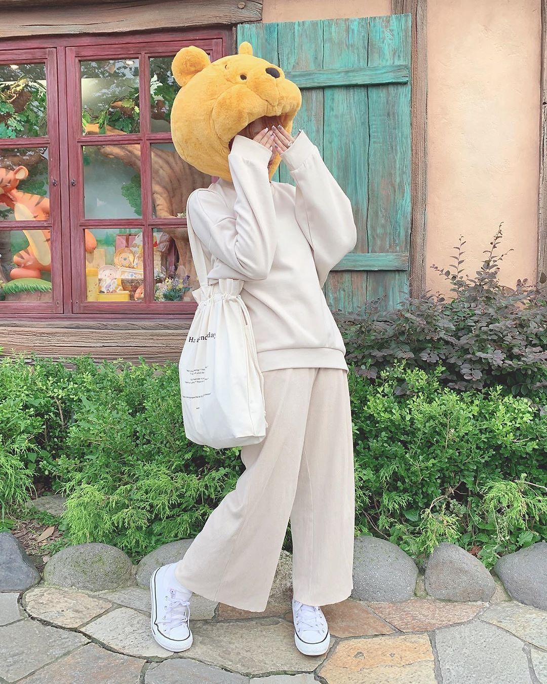 Mery ファンキャップ に合うコーデって バターカップ くまのプーさん ミニーマウス スリンキー ハム 特別感のあるディズニーコーデに 東京ディズニーランド 東京ディズニーシー ディズニーコーデ T Co Uwdtiu0iru T Co