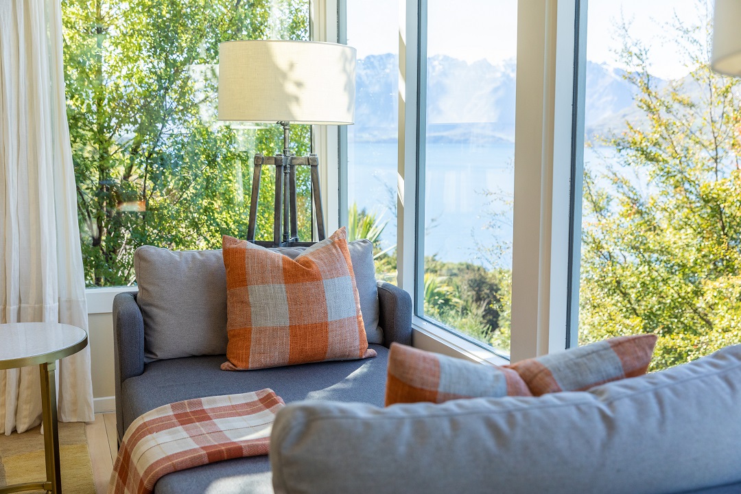 The perfect spot to bask in the sun and take in the view 🙌☀️

#MatakauriLodge #RobertsonLodges #RelaisChateaux #LuxuryLodgesNZ