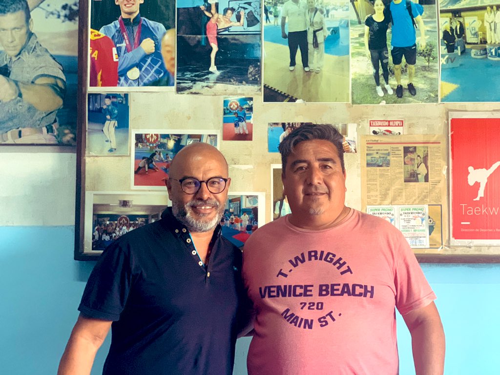barquerogaby's tweet photo. Visitamos el #ClubMarina de #CastelarSur, una institución muy importante en el distrito. Hablamos con profesores y miembros de la comisión directiva para impulsar un trabajo conjunto, con el objetivo de fortalecer el club y promover el rol social del deporte. https://t.co/XYD8AcASbW