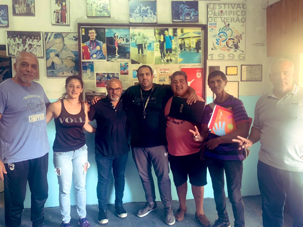 barquerogaby's tweet photo. Visitamos el #ClubMarina de #CastelarSur, una institución muy importante en el distrito. Hablamos con profesores y miembros de la comisión directiva para impulsar un trabajo conjunto, con el objetivo de fortalecer el club y promover el rol social del deporte. https://t.co/XYD8AcASbW