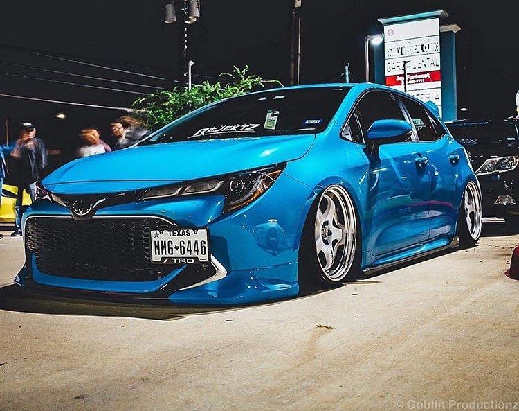 ShineGraffix's tweet photo. Hatchback Rolla  
#rollanation #2020corolla #corollastance #wheels #jdm #stancenation #corolla #toyotacorolla #corollalife #stance #decal #graphics  https://t.co/FvSBrSpNoD https://t.co/W2GfWIrCLh