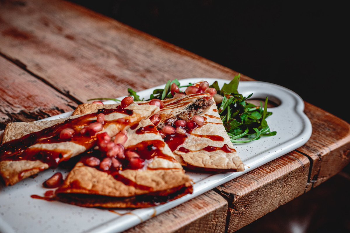 Lamb Arayas - packs some flavour! Dine Out Club Monday - Friday that will be £3.50 please which is unbelievable value
