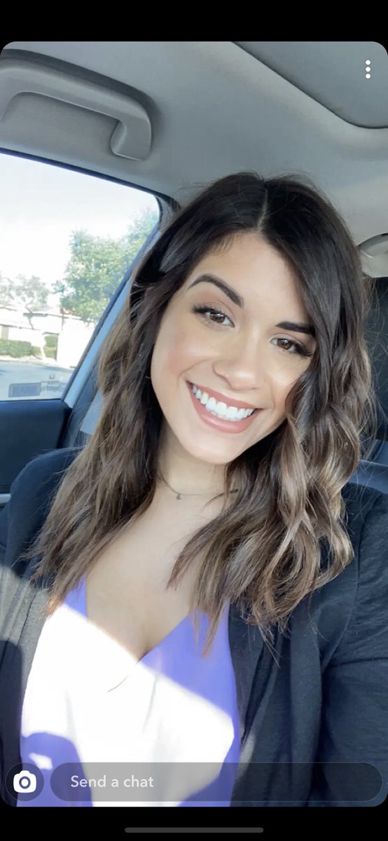 Henningham_'s tweet image. Everybody send this pretty girl some good energy! !!#Interviewtime