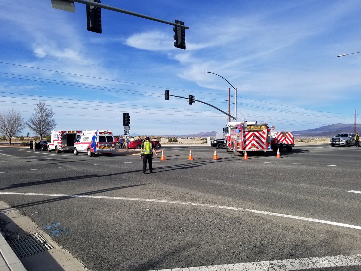 mefrein's tweet photo. A crash at the intersection of View Point Dr. and Highway 89A is blocking the northbound lanes into the View Point subdivision.

#CourierNews https://t.co/gdTP18Uvvb