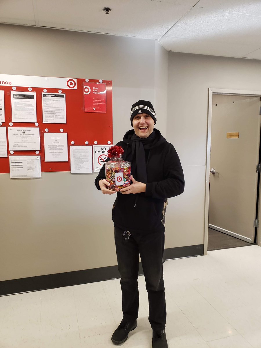 Beauty DBO super excited to win the valentine candy jar and gift card! @DanielaFaithh <a href="/taramarek/">Tara</a> <a href="/PaigeeVeta/">Paigee Veta</a> <a href="/heatherkesting/">HeatherKesting</a> <a href="/ShaneH1917/">Shane Hanscom</a> <a href="/taramarek/">Tara</a> <a href="/TLabau/">Teresa LaBau</a>