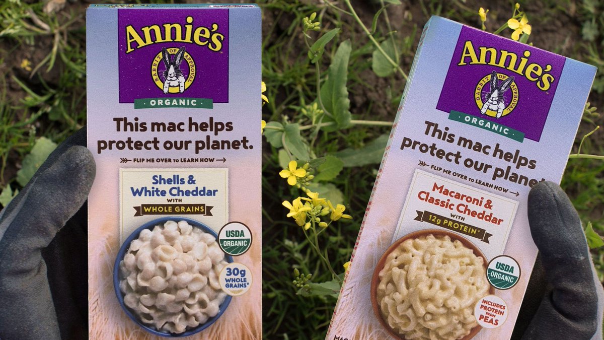 Food connects us to the earth &amp; to each other. 🌍🙏 It's the most powerful force for change we have: bit.ly/2ILf3vl