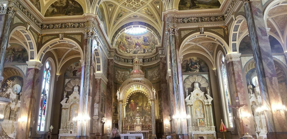 augustiniakart's tweet photo. #ETlearningignitED East Troy Middle and High school students were in awe at the beauty and talent at both The Milwaukee Art Museum and The Basilica of Saint Josaphat. Many new experiences that will be memorable for a lifetime.  Thank you ET CTE for sponsoring this  opportunity! https://t.co/tUr9B2c0BJ