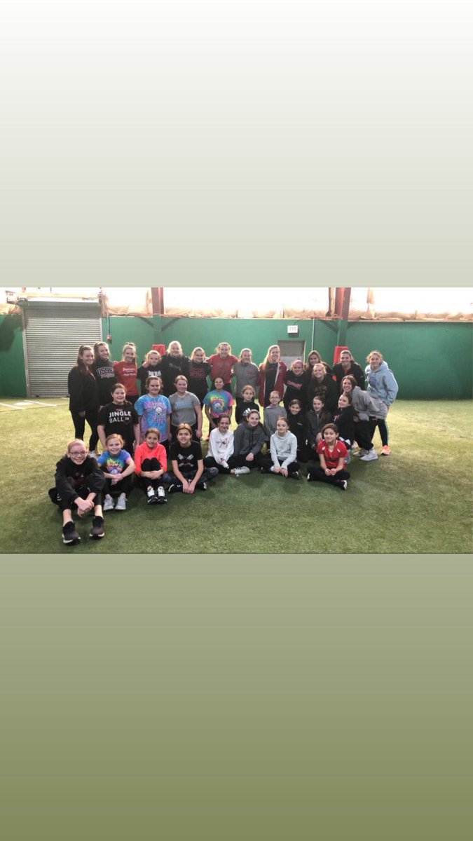 WH_VSoftball's tweet photo. AWESOME first two days of our clinic!!! All these panthers have been working hard and having fun. Can’t wait for tomorrow!🥎🐾❤️ #whpantherpride @JordCoach https://t.co/kWeDgZ7erZ