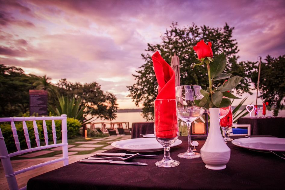 RichardPallott1's tweet photo. #ValentinesDay on the #beach
#oceanview
#secretsparters #SecretsSociety 
🏖 call/text 203-795-5444
https://t.co/UTY9Fk41t9 
#bernardinitravel #travelagent #spa #Caribbean #island #allinculsive #adventure #DestinationWedding #Honeymoon #beachwedding #cruise
#scubadiving #diving https://t.co/NEenz58WdX
