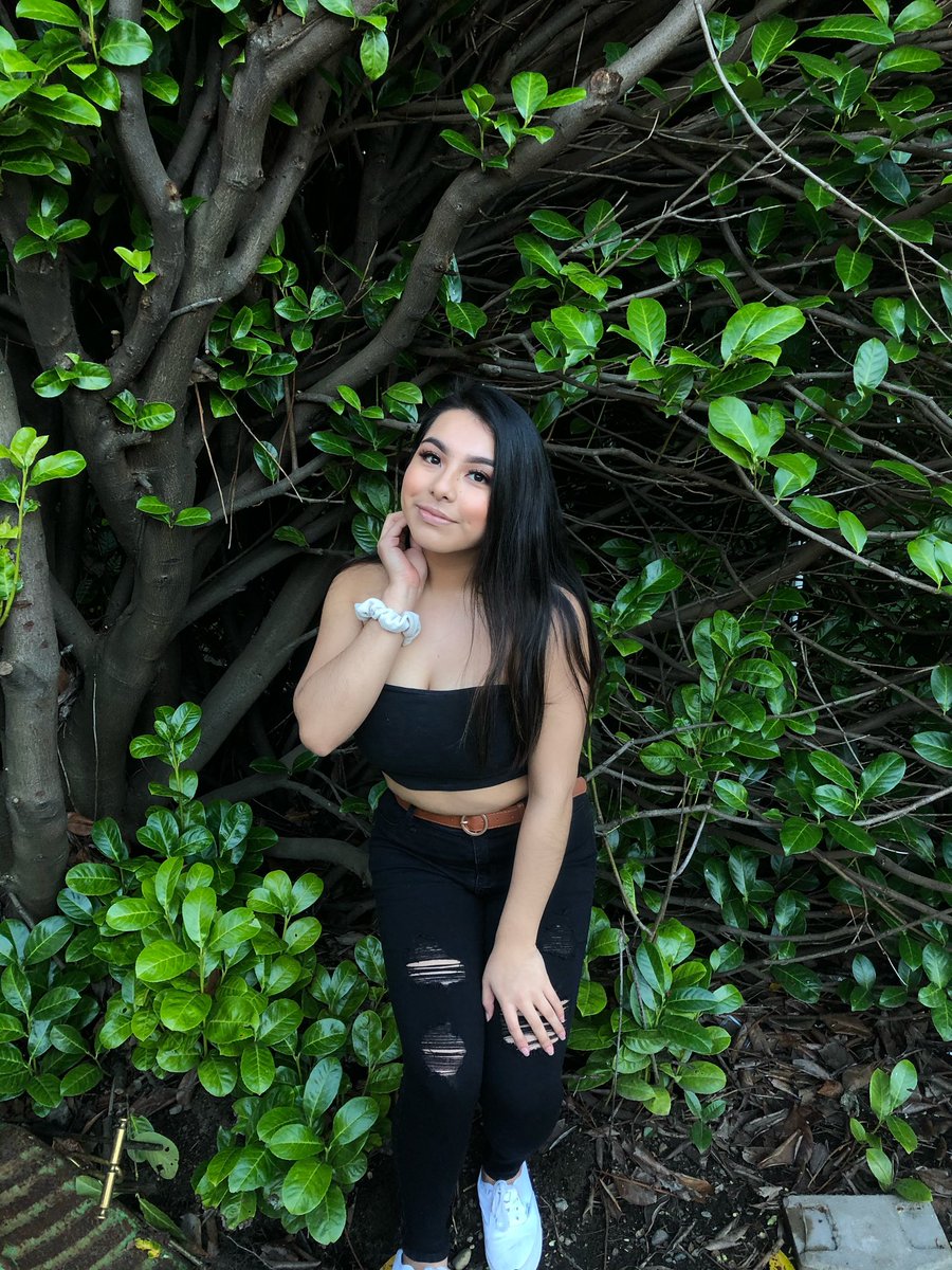 evelynnavaaa's tweet photo. profile pic + 1😚 https://t.co/maapuHDddT