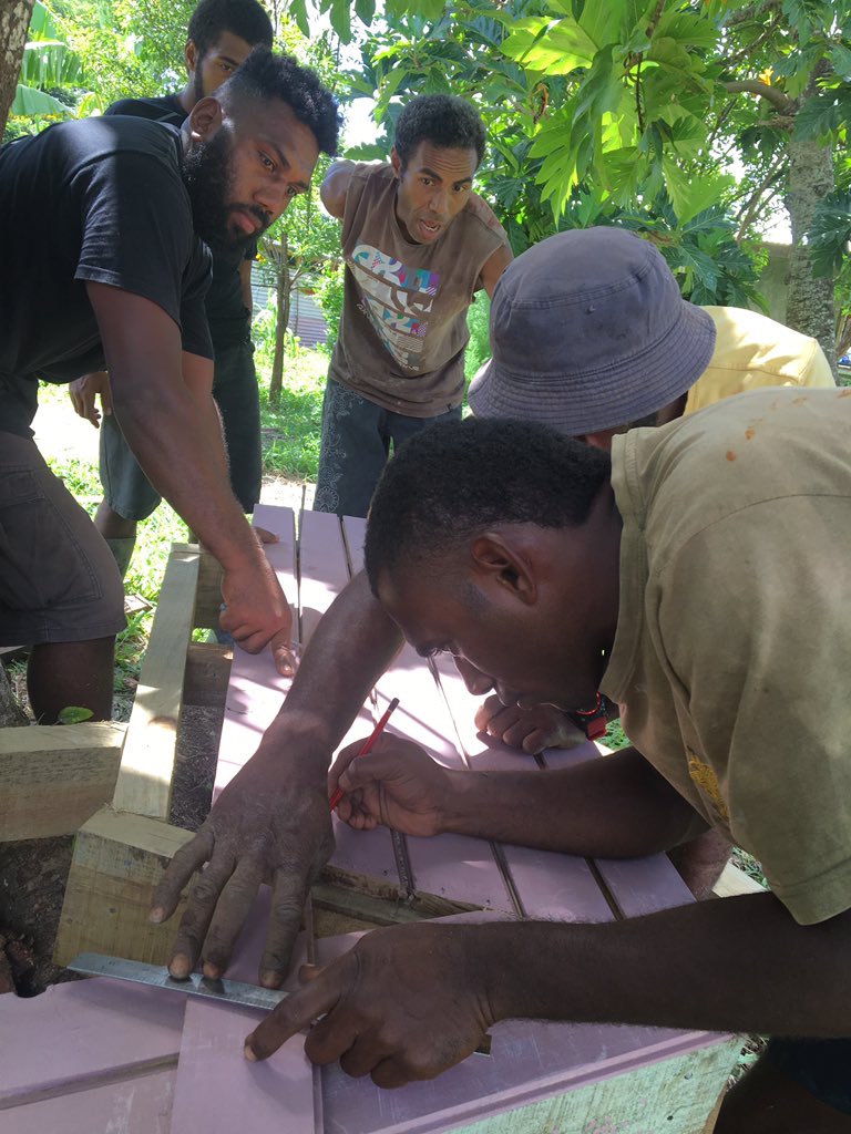 Apolosa Robaigau tweet media