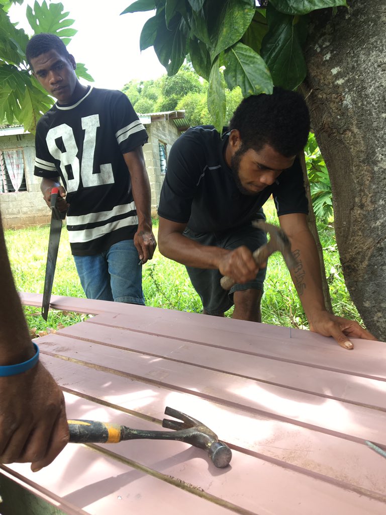 Apolosa Robaigau tweet media