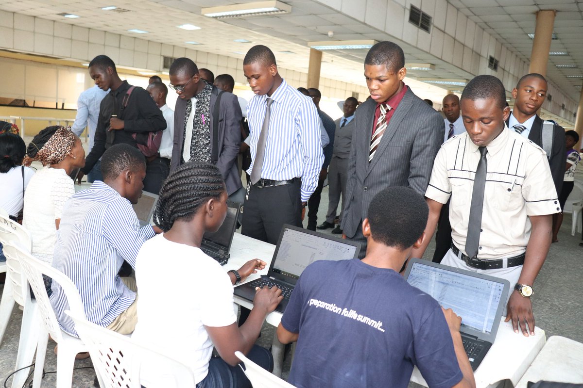 TheCatalyst2019's tweet photo. Cross section of participants registering for catalyst summit 🔥🔥
#Anticipatecatalyst2.0 https://t.co/6kwoxJFfDo