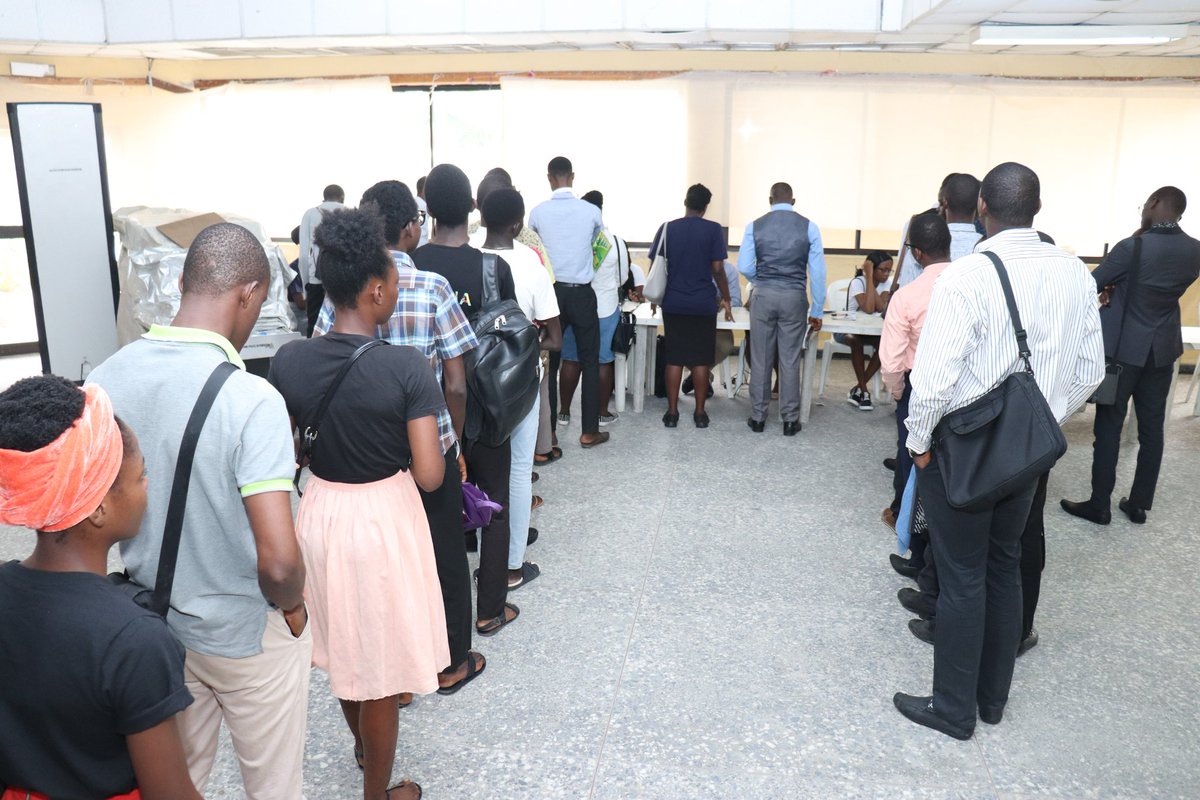 TheCatalyst2019's tweet photo. Cross section of participants registering for catalyst summit 🔥🔥
#Anticipatecatalyst2.0 https://t.co/6kwoxJFfDo