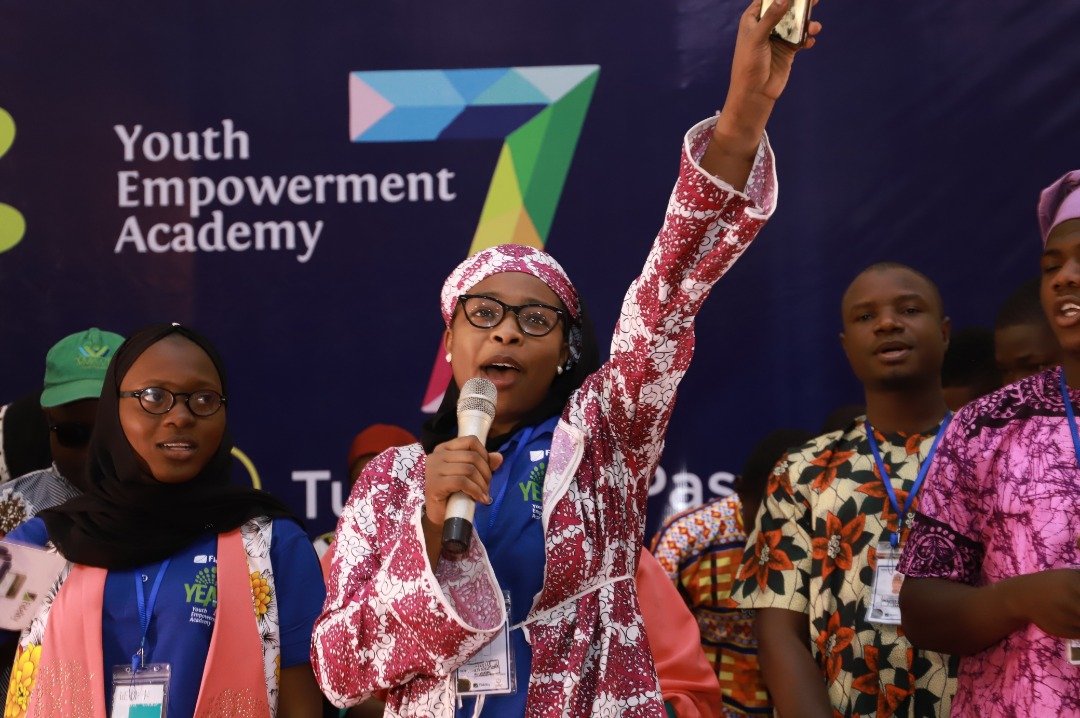 Maryam_lawal29's tweet photo. #FidelityYEA7 
@Gazzelle_A 
@fidelitybankplc
@fidelitysmes 
@munaonuzo 
@startupdoctortv
@TWEETORACLE

 Yes we did it, fidelity and gazzelle you guys brought out the passion in us thanks alot it means alot to us to me in person. https://t.co/eEYJ1meugx