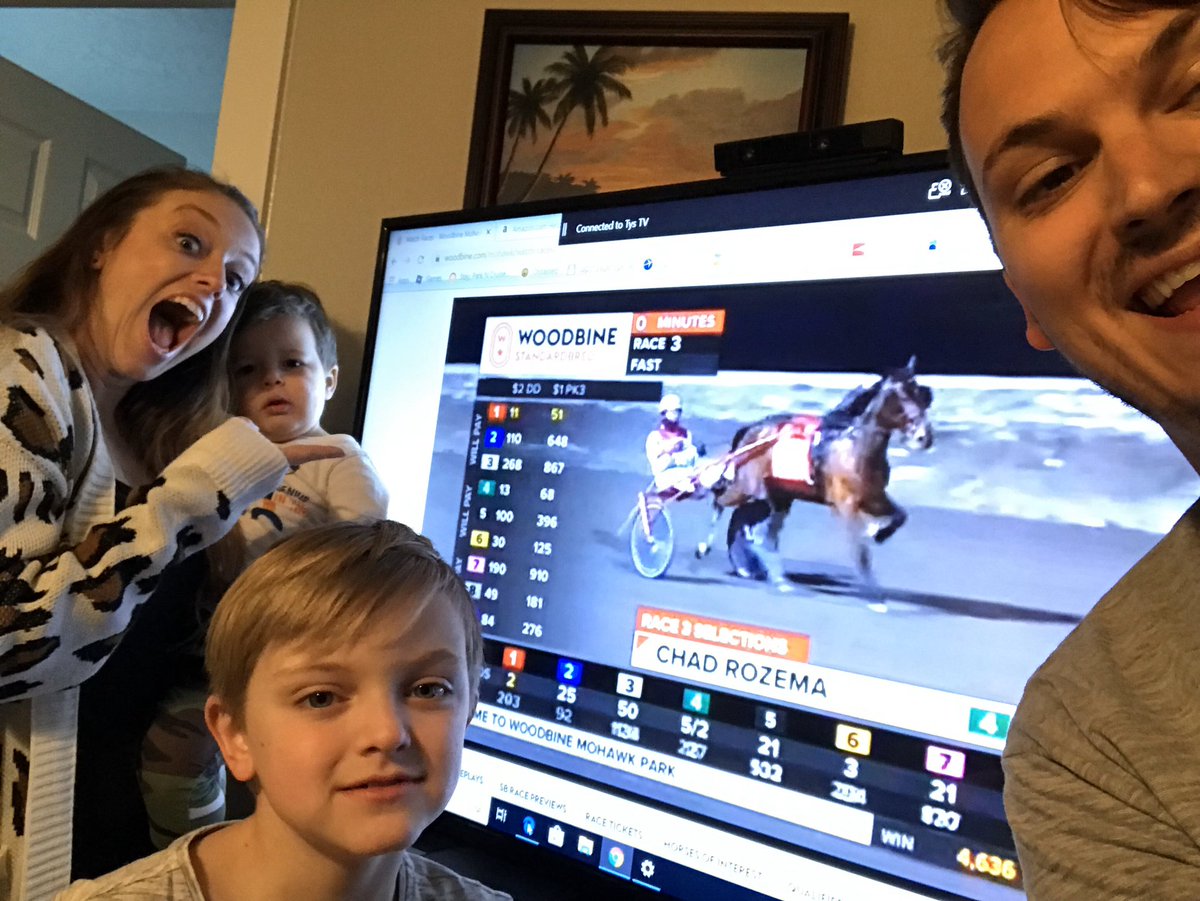 We met some amazing people on our cruise but these two from Idaho top them all! This picture of them watching and supporting  <a href="/YoungieAnswers/">Scott Young</a> with their family couldn’t be any better! #greatfriends #mademyday 🚢🙌❤️