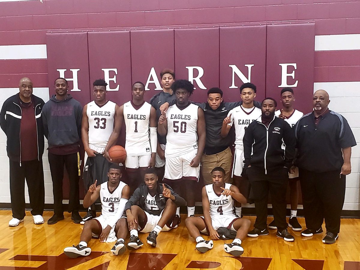 MyHearneISD's tweet photo. Great season! #HearneEaglePride https://t.co/dZz7MnJuyd