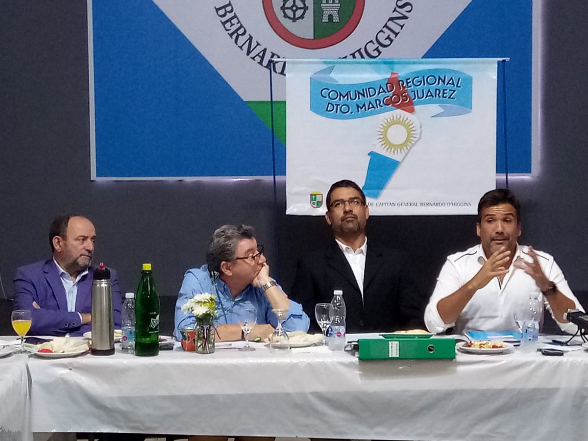 PikiMajul's tweet photo. Gracias, Ministro de Gobierno @FacuTorresLima por llegarte hasta #ColoniaProgreso (Cap. Gral. B. #OHiggins), sur de nuestro #departamentoMarcosJuárez, a la reunión de la #ComunidadRegional (Ley Pcial. 9206).

#Municipalismo https://t.co/GmDq1hGZ9p