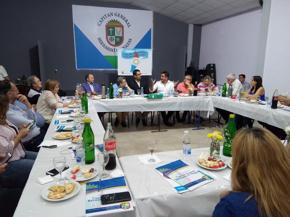 PikiMajul's tweet photo. Gracias, Ministro de Gobierno @FacuTorresLima por llegarte hasta #ColoniaProgreso (Cap. Gral. B. #OHiggins), sur de nuestro #departamentoMarcosJuárez, a la reunión de la #ComunidadRegional (Ley Pcial. 9206).

#Municipalismo https://t.co/GmDq1hGZ9p