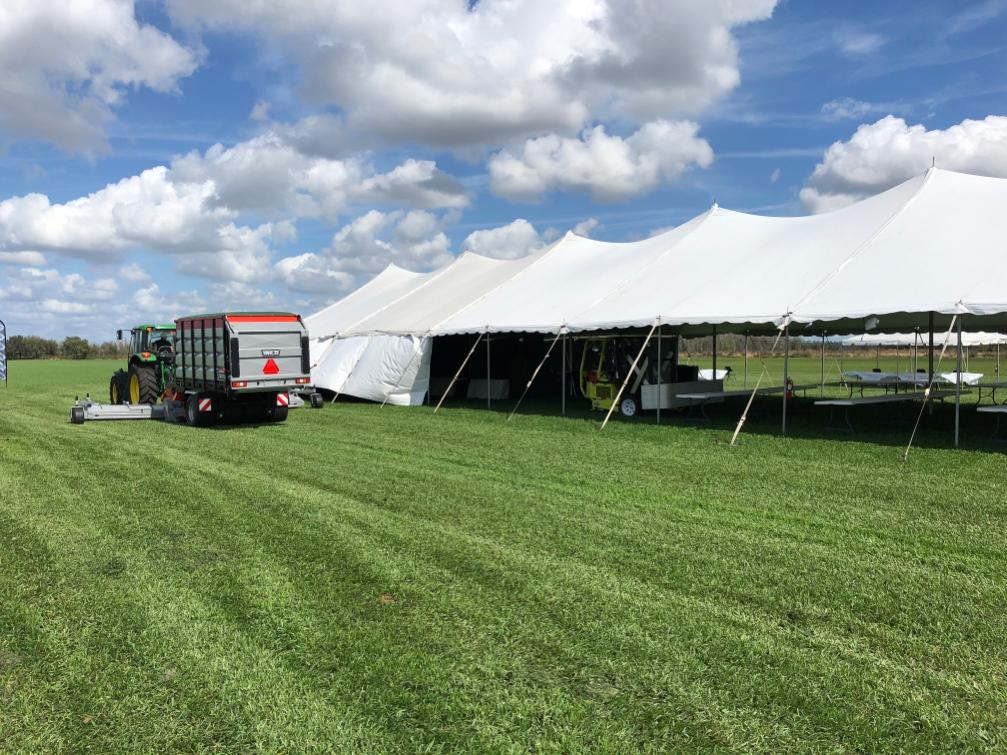 Trilo_equipment's tweet photo. We have removed the clippings before tpi field day will starts. We are ready for action! @TPITurfTalk #tpiorlando2020 #vanmac @ETProducers https://t.co/ebpl9cUNNH