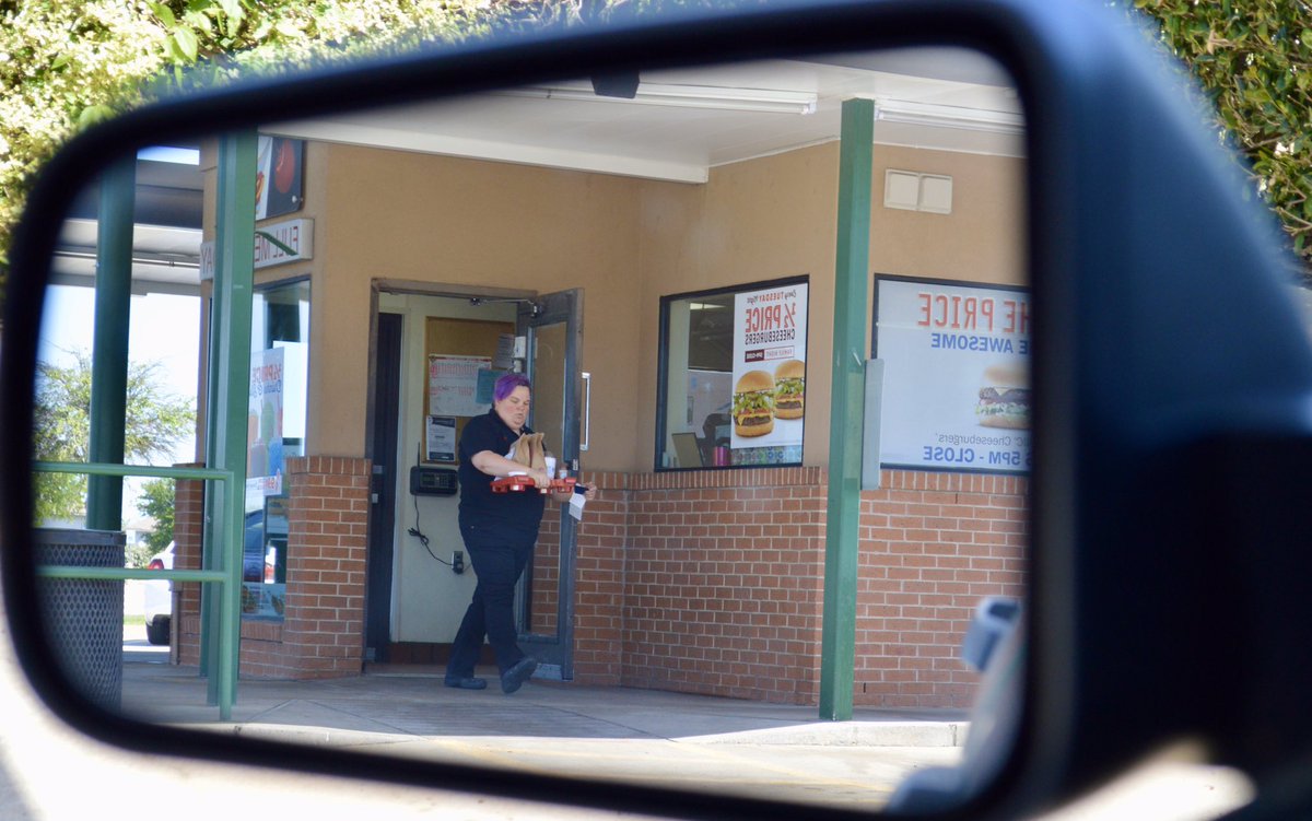 MMcGeeWriter's tweet photo. Sonic server in the rearview mirror, Dallas County, 2019.
.
#nahj #nabj #dfwhispanic #dallas #irving #sonic #streetphotography #foodphotography #fastfood #urbanphotography #cityphotography #instagood https://t.co/ssvI9lTUuS