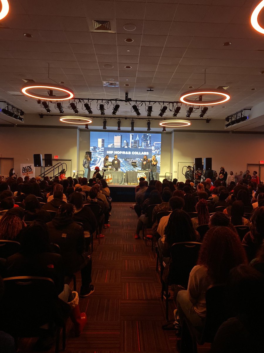 🎵 Aux Cord Wars hosted by <a href="/UWG_SAC/">UWG SAC</a> happening now in the campus center! @auxcordwars