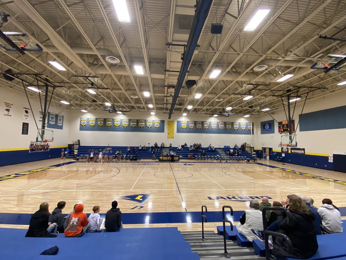 PGHMinnesota's tweet photo. @thebrickwahl87 has arrived at @HLWWGirlsHoops. One of the best smaller gyms I’ve seen all year. HLWW will get @KimballSchools tonight in this CMC battle. #mngbb https://t.co/jtgdUCL336