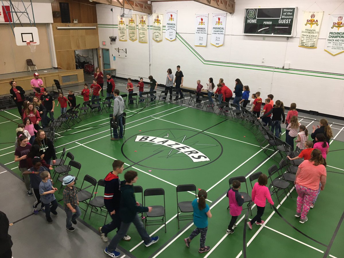 BeechySchool's tweet photo. Perks of a small school? K-12, 80 player musical chairs! 😂 #SRCgames #Vdayfun #BlazerPride https://t.co/VteH3ZqmKH