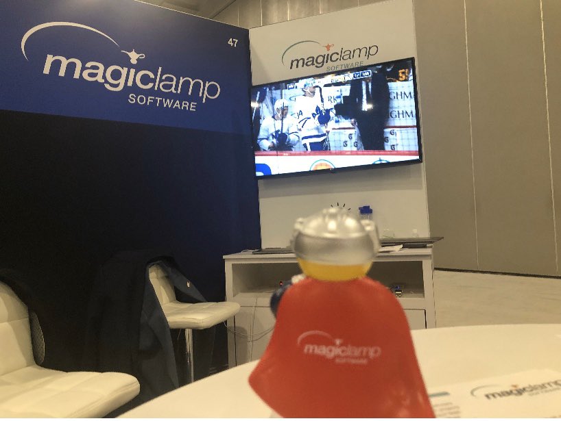 MagicLampSoft's tweet photo. You can take the Captain out of Canada, but you cannot take Canada out of the Captain! #FastStart2020 #NHL #CaptureHero https://t.co/7xScoc7Xj0